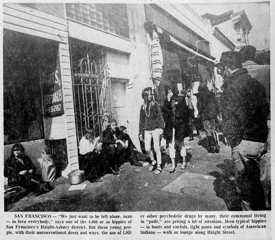 Article dans The Greenville News. Hippies à Haight-Ashbury, 1967, lors du mouvement des Diggers (Wikimedia commons)